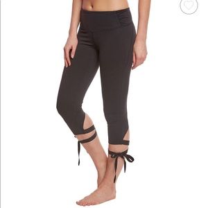 Manduka Flux tight